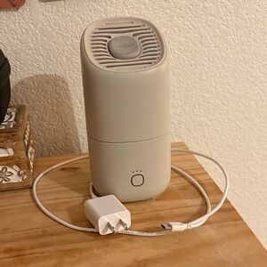 Canopy Gray Portable Air Humidifier with Charger